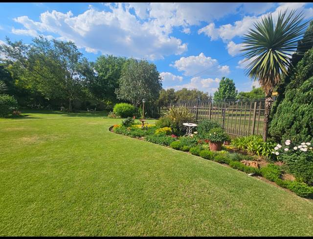 4 BEDROOM HOUSE FOR SALE IN VANDERBIJLPARK SW 5
